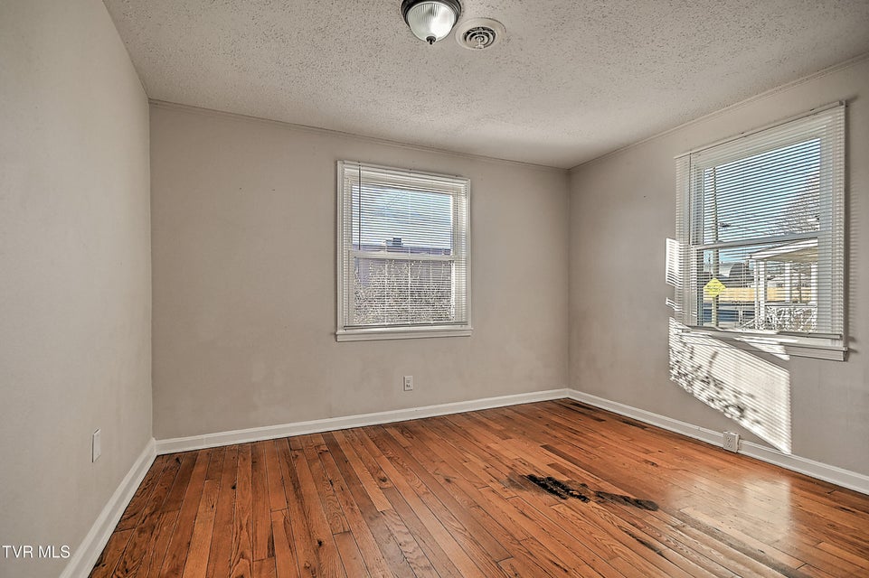 Photo #24: 1405 Newton Street