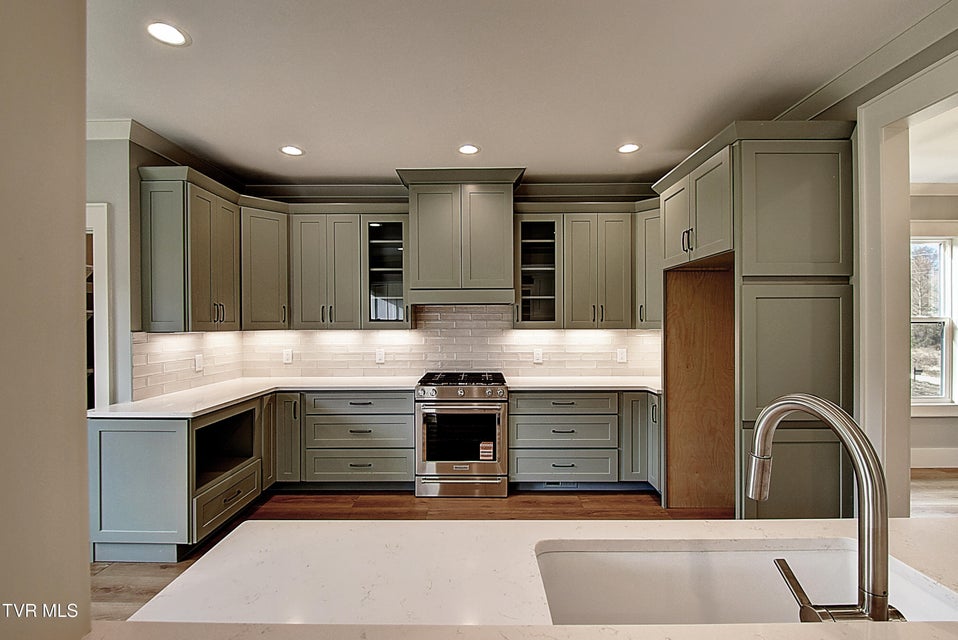 Photo #18: 174 Boones Station Road