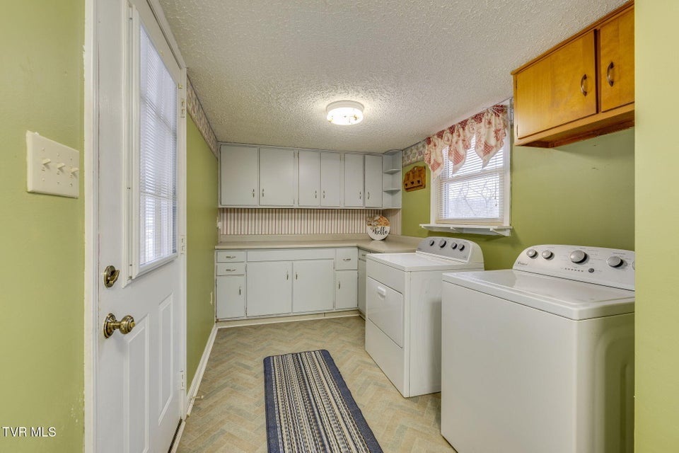 Photo #12: 165 Astor Dr Drive