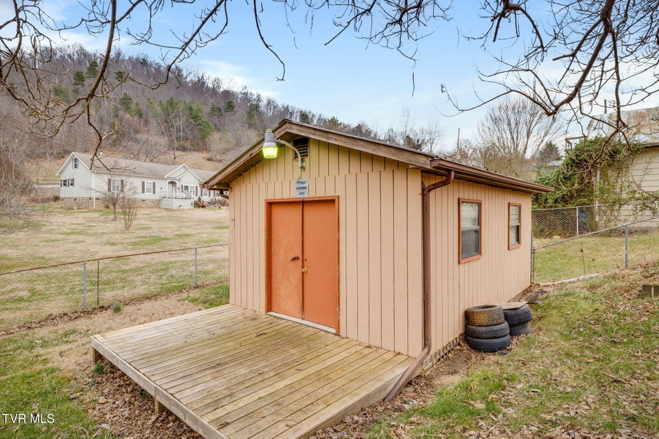 Photo #22: 165 Astor Dr Drive