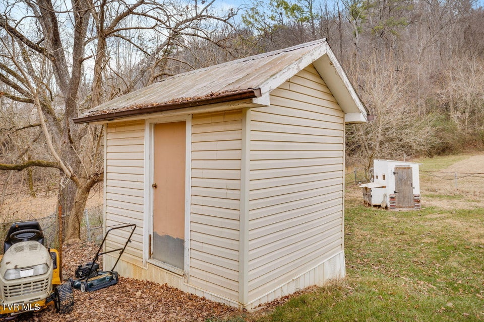 Photo #25: 165 Astor Dr Drive