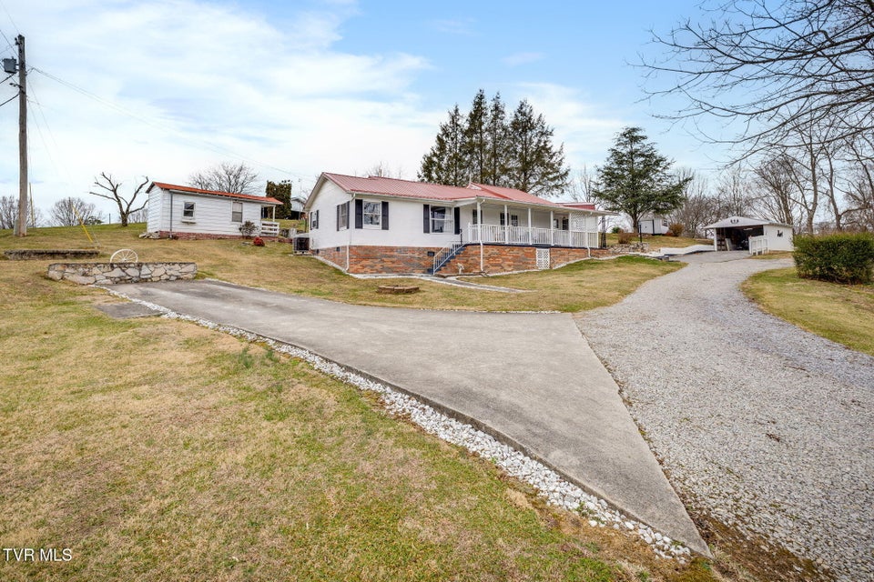 Photo #3: 125 Squirrel Haven Drive