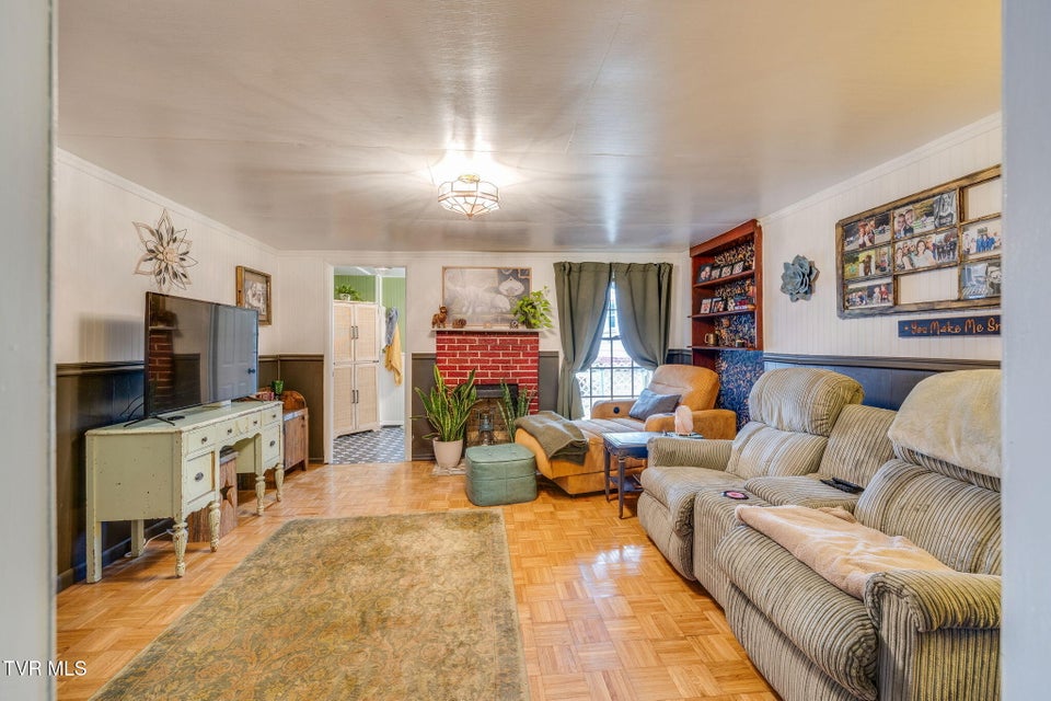 Photo #17: 125 Squirrel Haven Drive