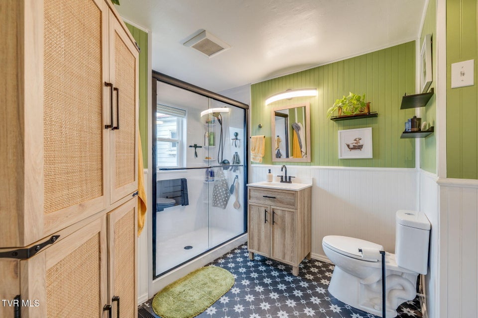 Photo #22: 125 Squirrel Haven Drive