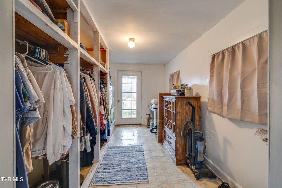 Photo #27: 125 Squirrel Haven Drive