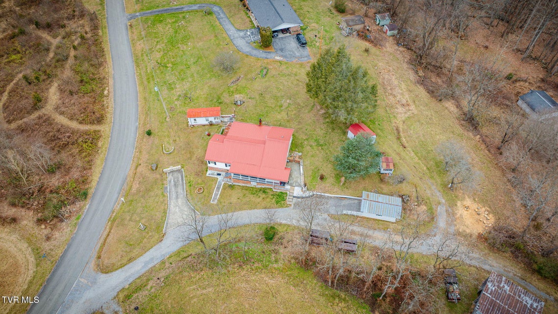 Photo #33: 125 Squirrel Haven Drive