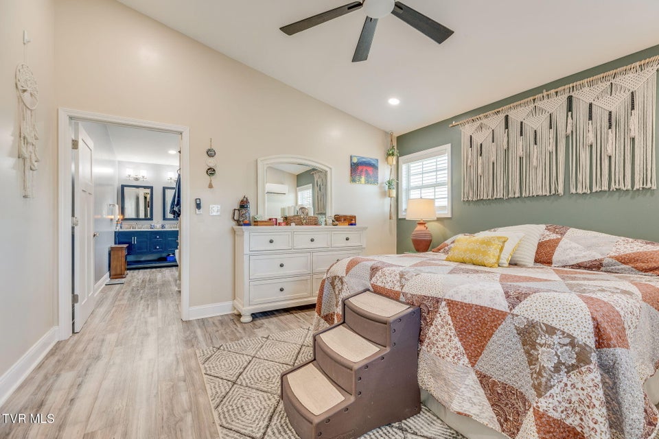 Photo #18: 2054 Meadow Creek Lane