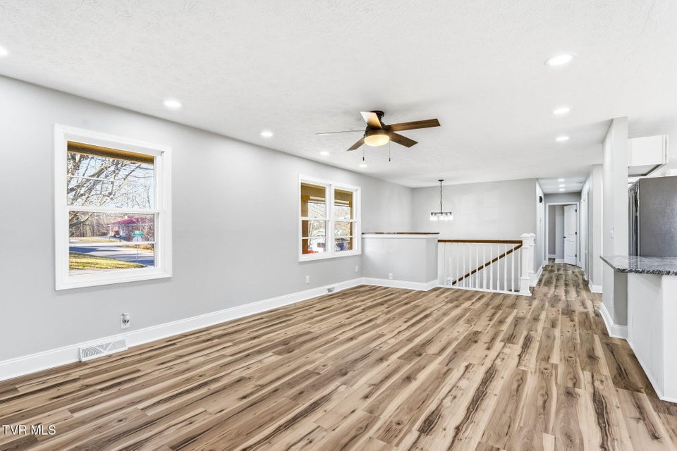 Photo #12: 1203 Beechwood Drive