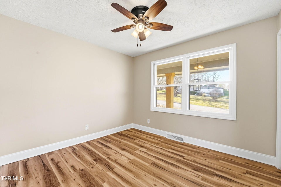 Photo #13: 1203 Beechwood Drive