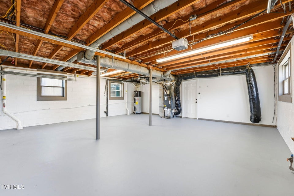 Photo #32: 1203 Beechwood Drive