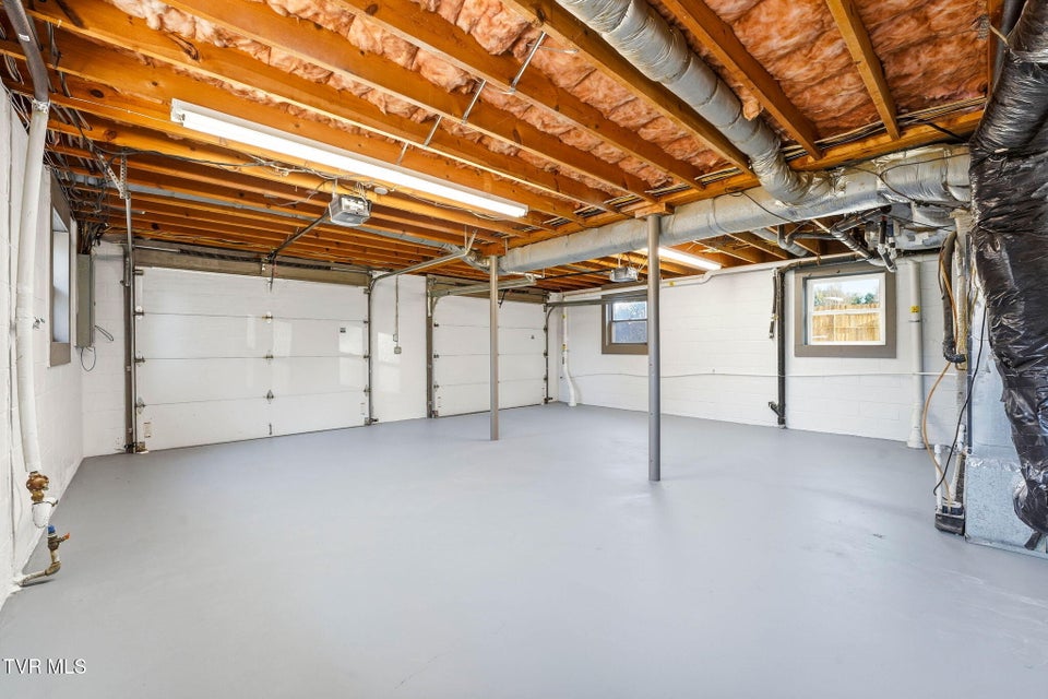 Photo #31: 1203 Beechwood Drive