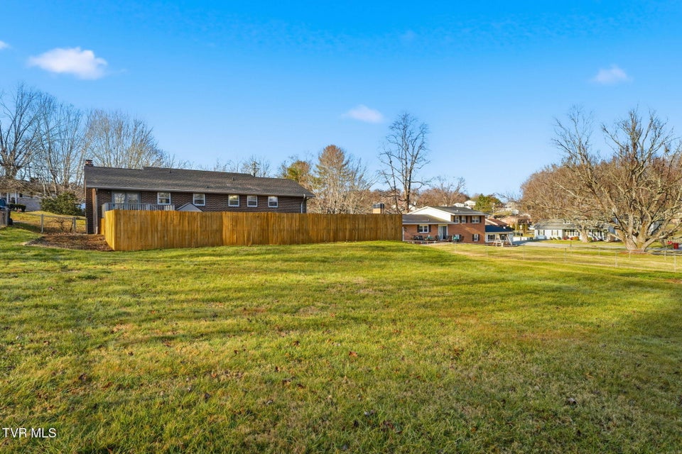 Photo #38: 1203 Beechwood Drive