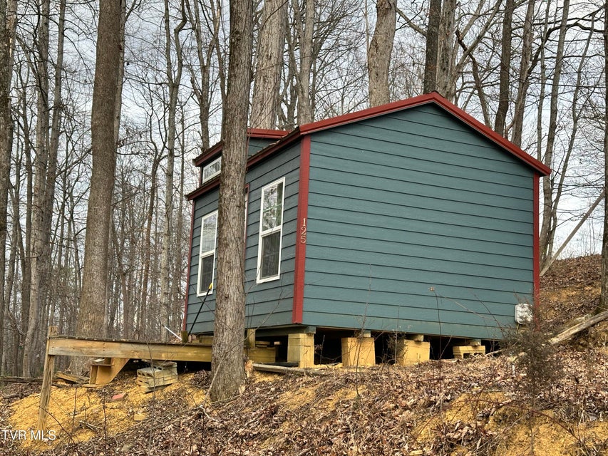 Photo #9: 125 Locust Winds Drive