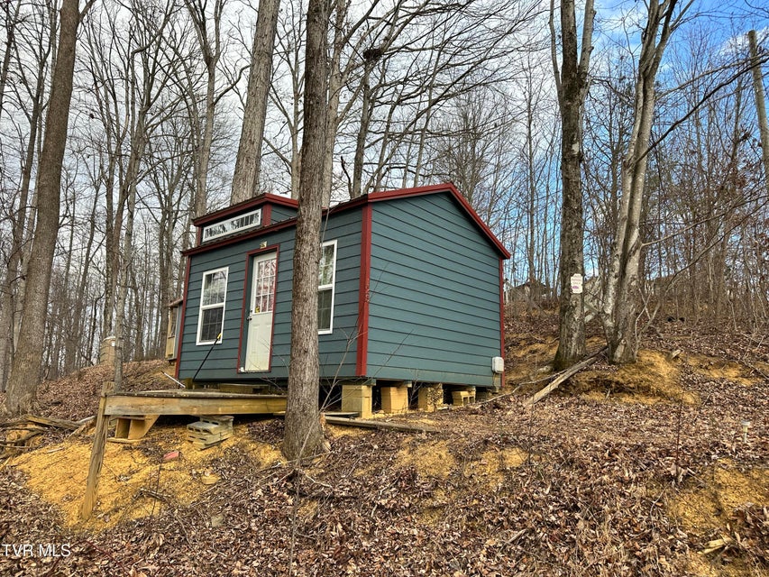 Photo #11: 125 Locust Winds Drive