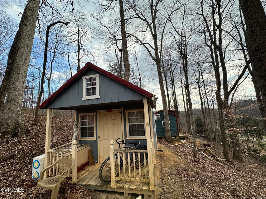 Photo #25: 125 Locust Winds Drive