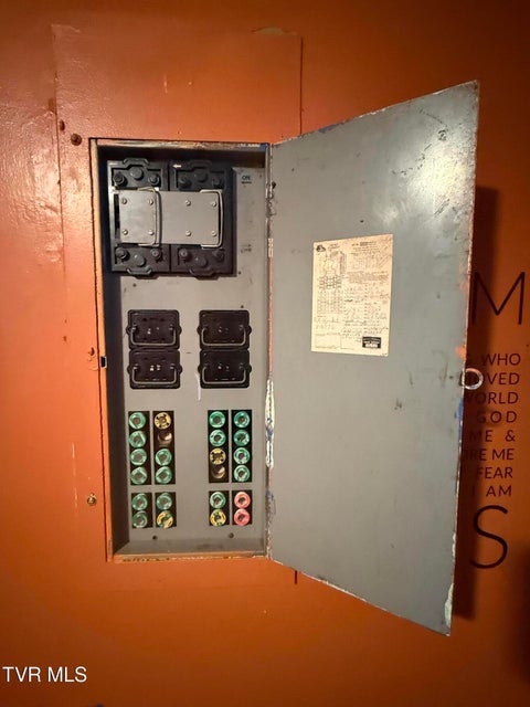 Photo #19: 412 Main Street