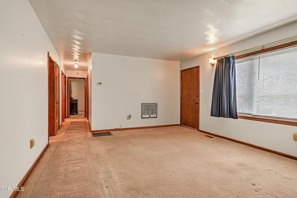 Photo #8: 258 Blackburn Circle