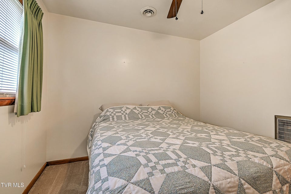 Photo #16: 258 Blackburn Circle