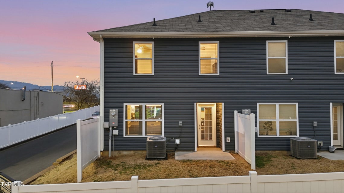 Photo #5: 705 Theobald Way