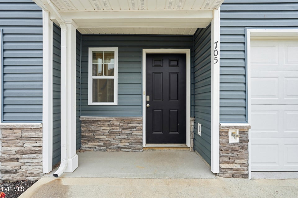 Photo #6: 705 Theobald Way