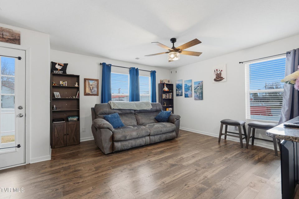 Photo #13: 705 Theobald Way