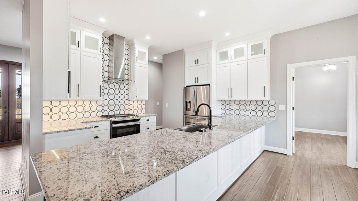 Photo #9: 563 Pleasant Valley Road