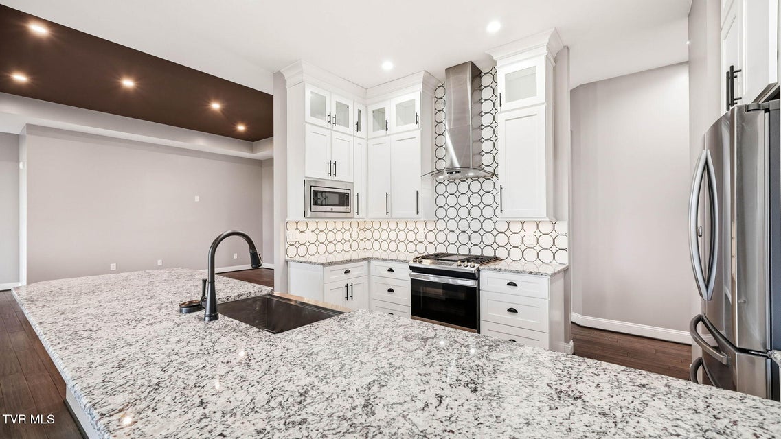 Photo #6: 563 Pleasant Valley Road