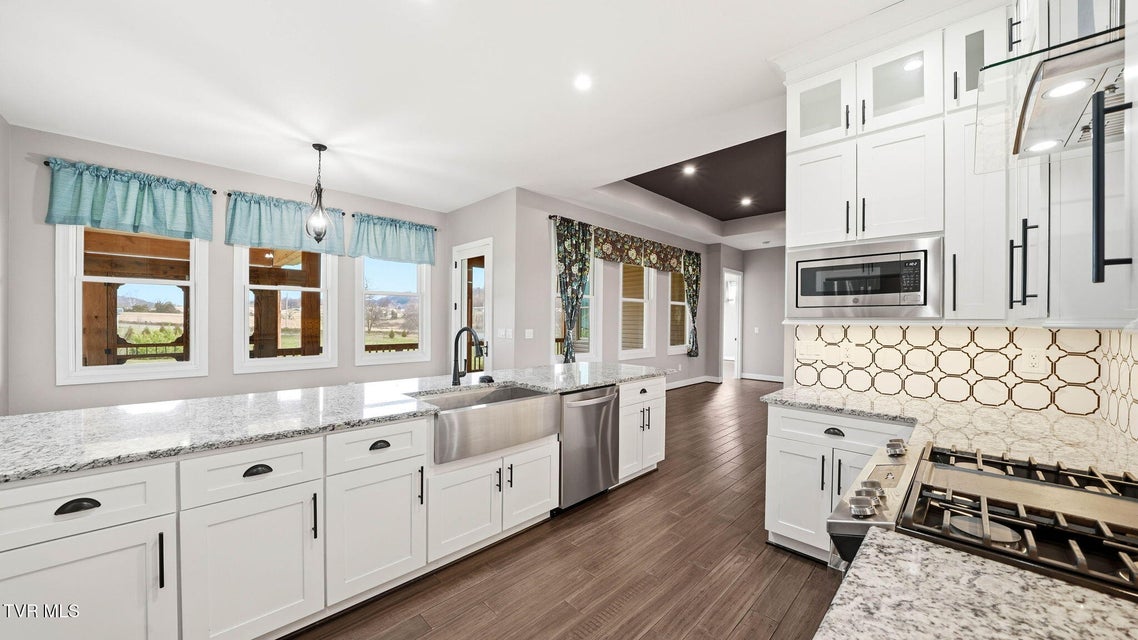 Photo #10: 563 Pleasant Valley Road