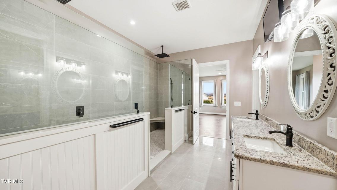 Photo #17: 563 Pleasant Valley Road