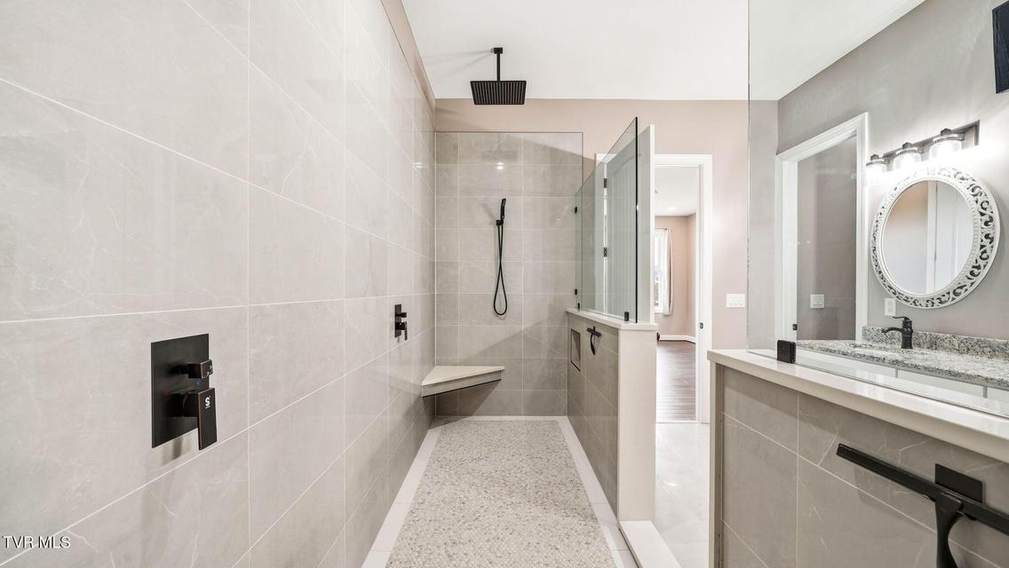 Photo #18: 563 Pleasant Valley Road