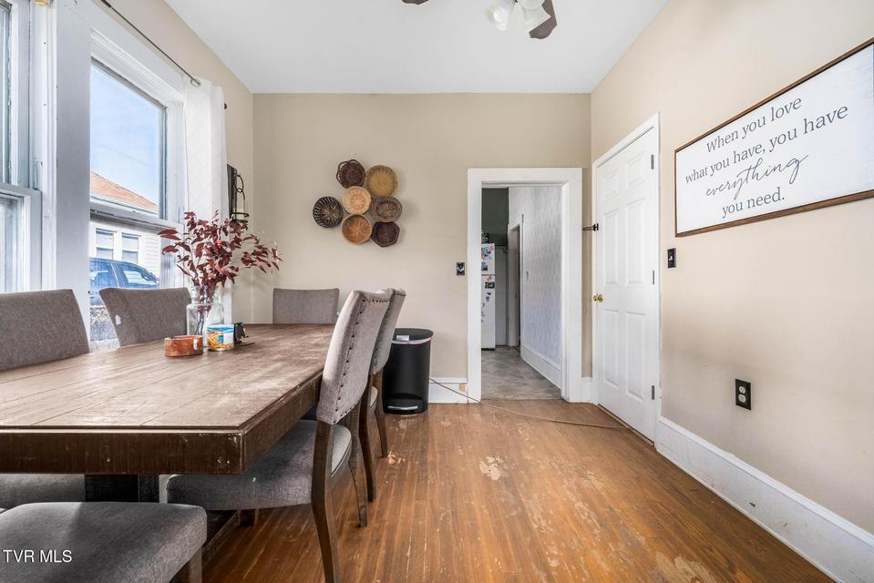 Photo #9: 625 Fairview Avenue