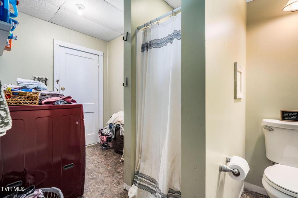 Photo #22: 625 Fairview Avenue