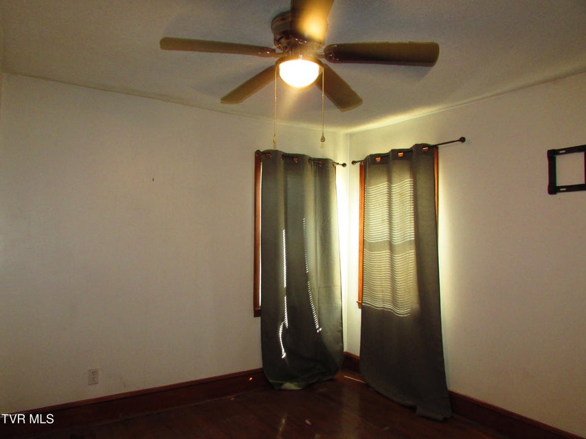 Photo #8: 310 Conway Street