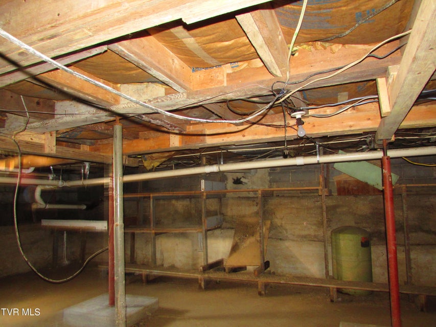 Photo #28: 310 Conway Street