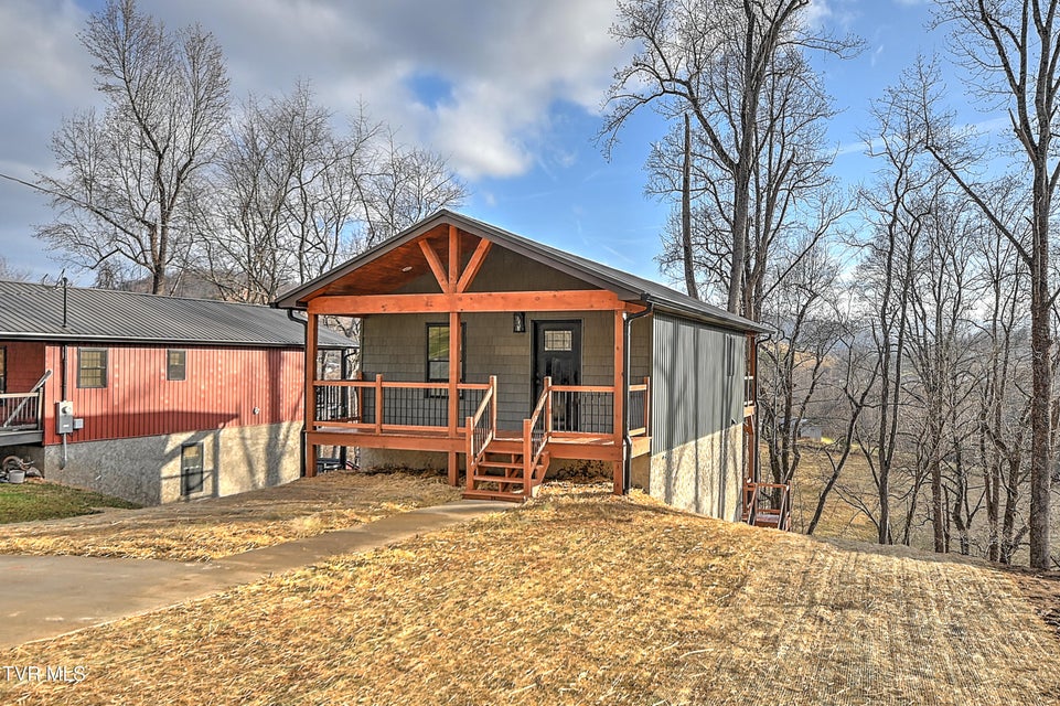 Photo #3: 145 Daniel Lane