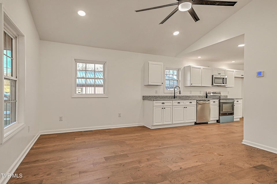 Photo #7: 145 Daniel Lane