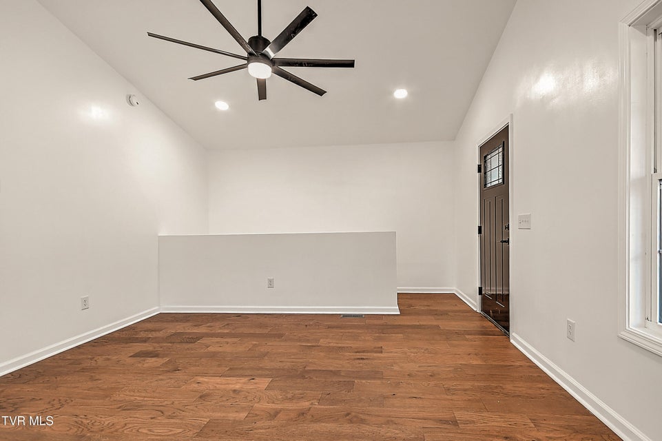 Photo #11: 145 Daniel Lane