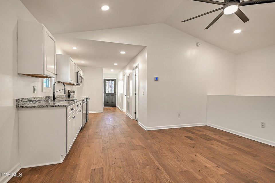 Photo #12: 145 Daniel Lane