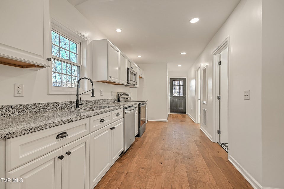 Photo #13: 145 Daniel Lane