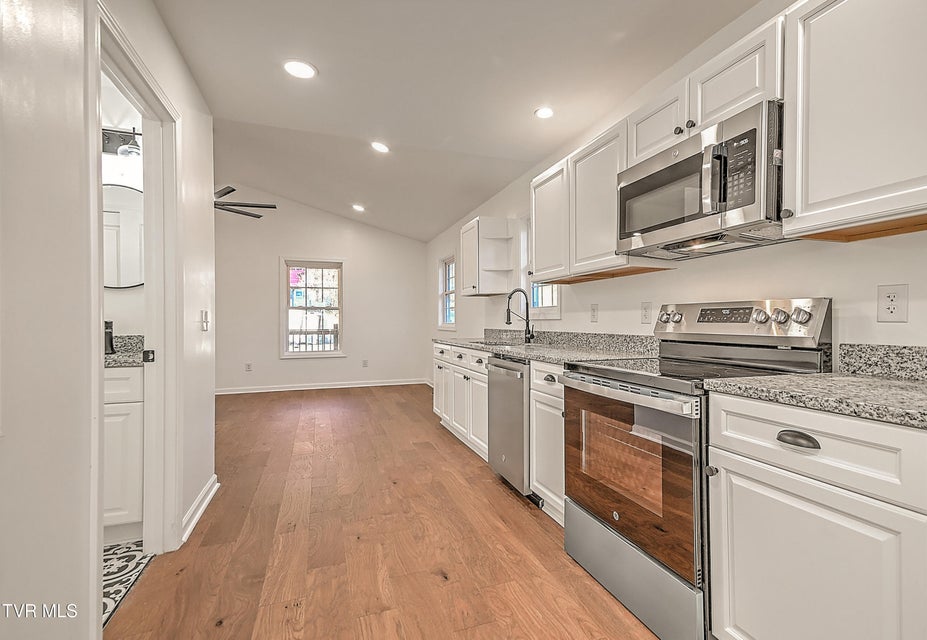 Photo #16: 145 Daniel Lane