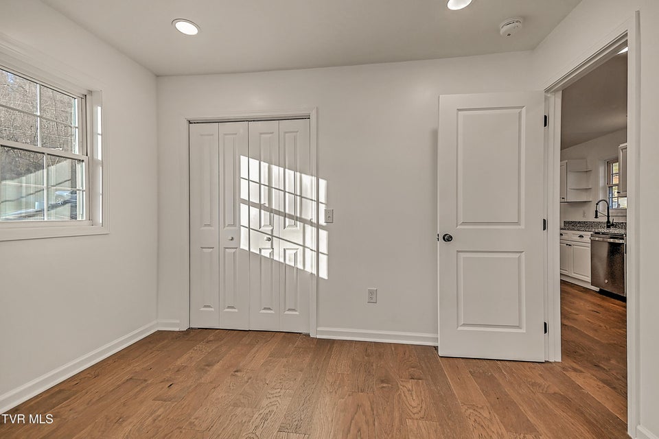 Photo #22: 145 Daniel Lane