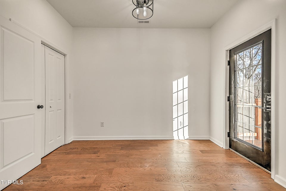 Photo #30: 145 Daniel Lane