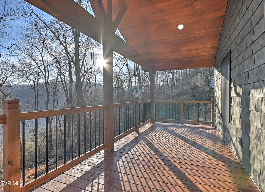 Photo #33: 145 Daniel Lane