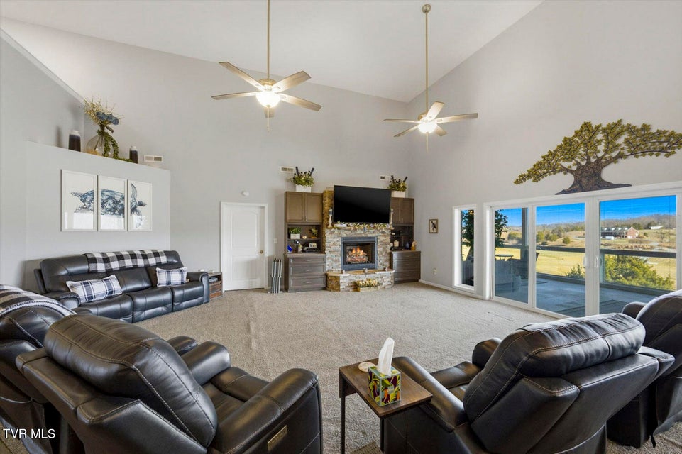 Photo #12: 1964 Harbor Hills Drive