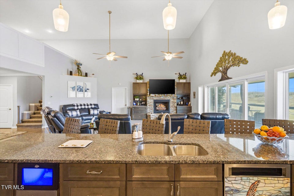 Photo #21: 1964 Harbor Hills Drive