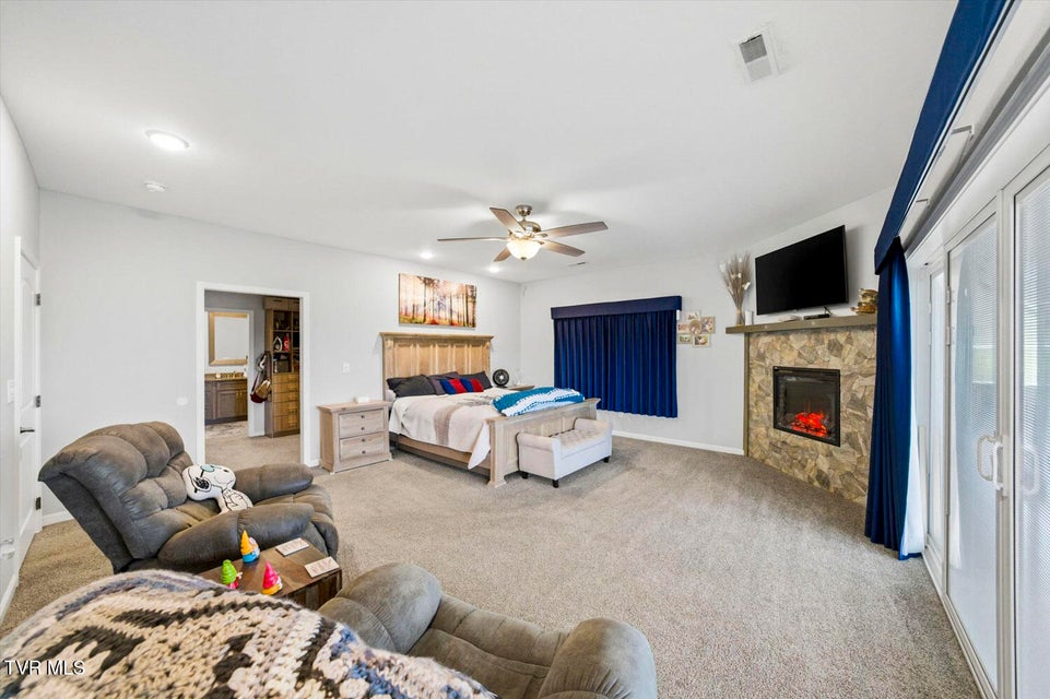 Photo #24: 1964 Harbor Hills Drive