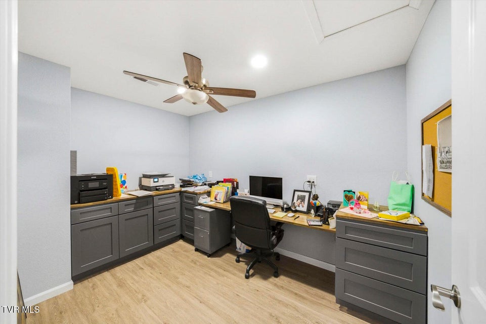 Photo #40: 1964 Harbor Hills Drive