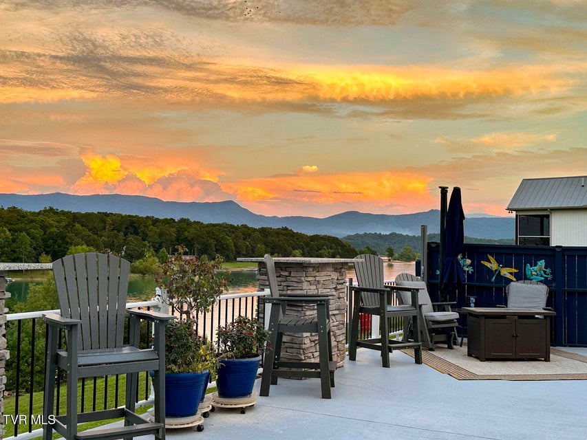 Photo #66: 1964 Harbor Hills Drive