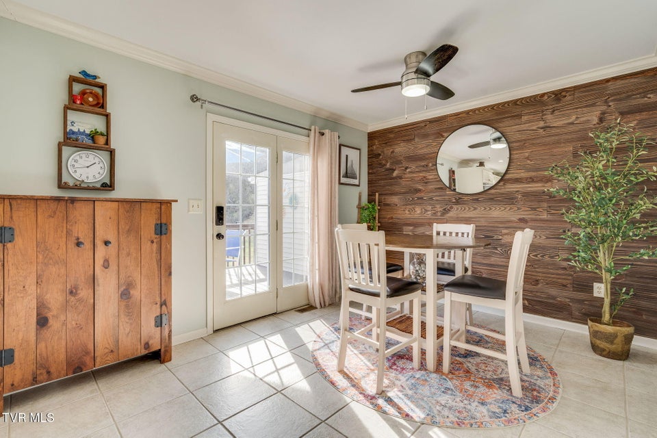 Photo #10: 20850b Meadowbrook Drive