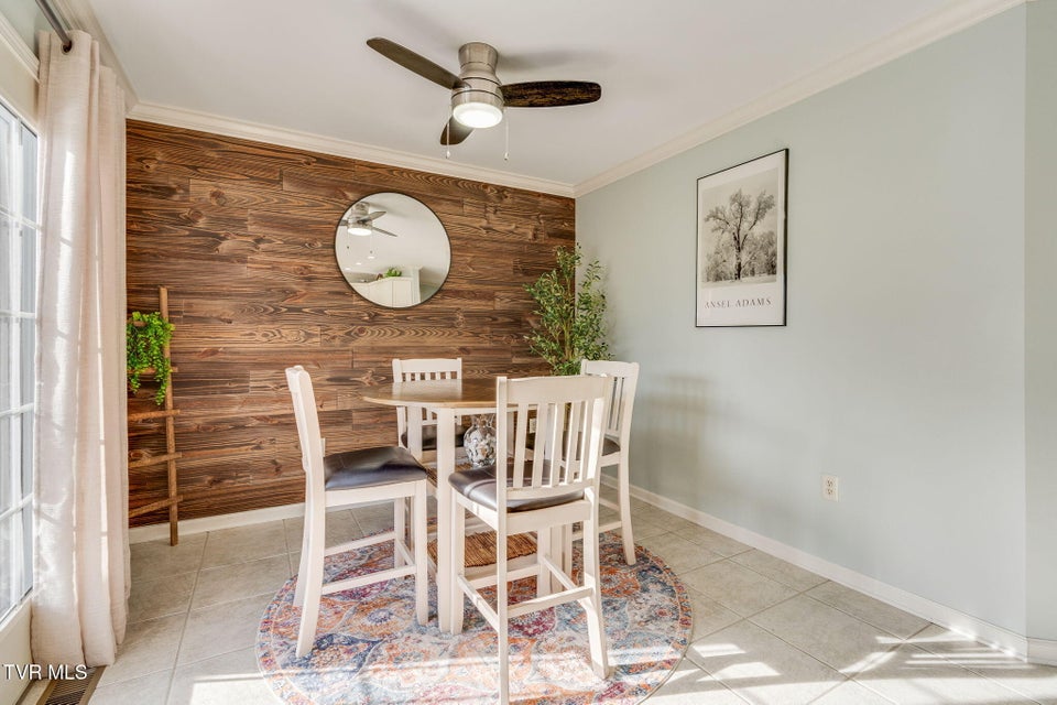 Photo #11: 20850b Meadowbrook Drive